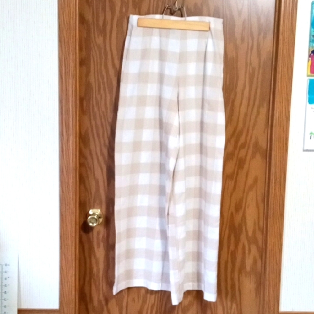 Forever 21 size small light weight flare legged pants.